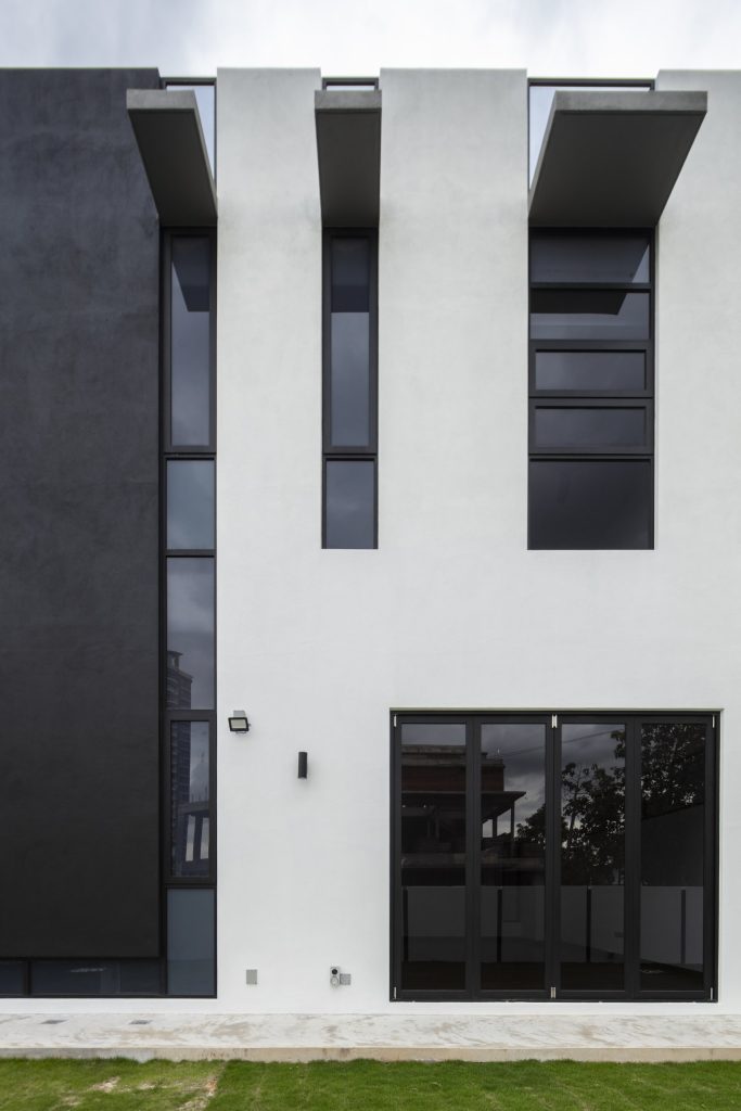 Fillet House: narrow openings on the northwest facade.